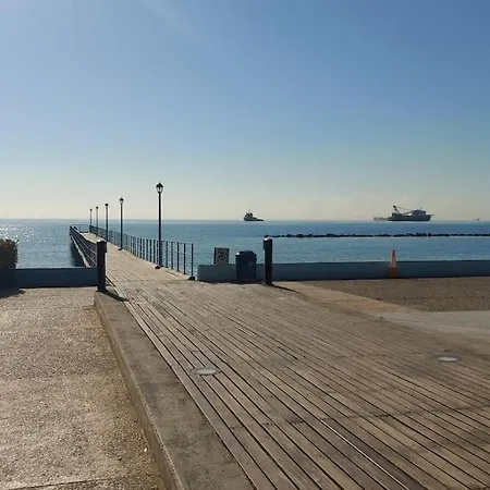 Balcony Sea View Whole Apt, Minutes To Limassol