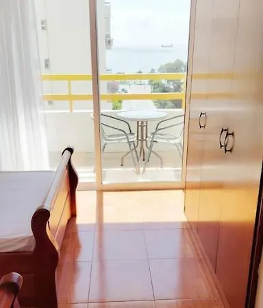 Balcony Sea View Whole Apt, Minutes To شقة *