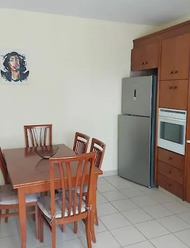 Balcony Sea View Whole Apt, Minutes To