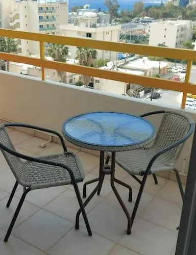 Balcony Sea View Whole Apt, Minutes To