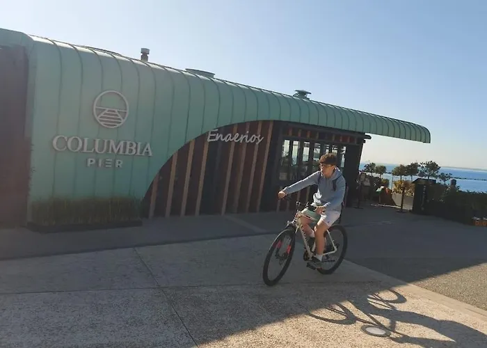 Appartement Balcony Sea View Whole Apt, Minutes To