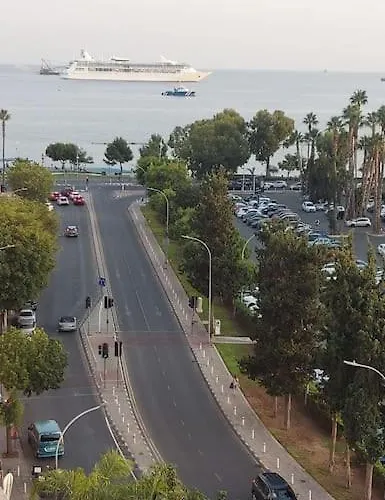 Balcony Sea View Whole Apt, Minutes To *